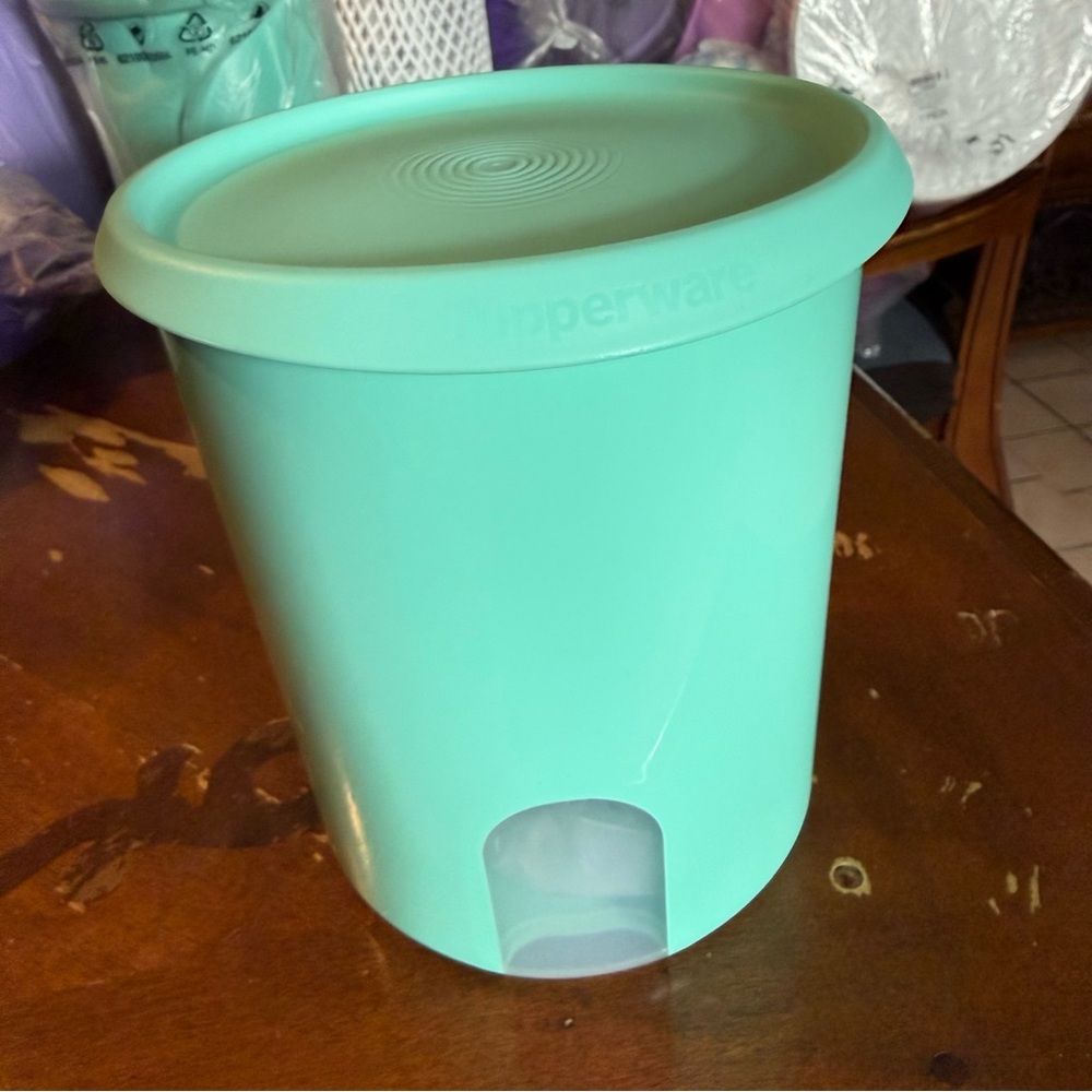 Tupperware One Touch Canister ‘C’